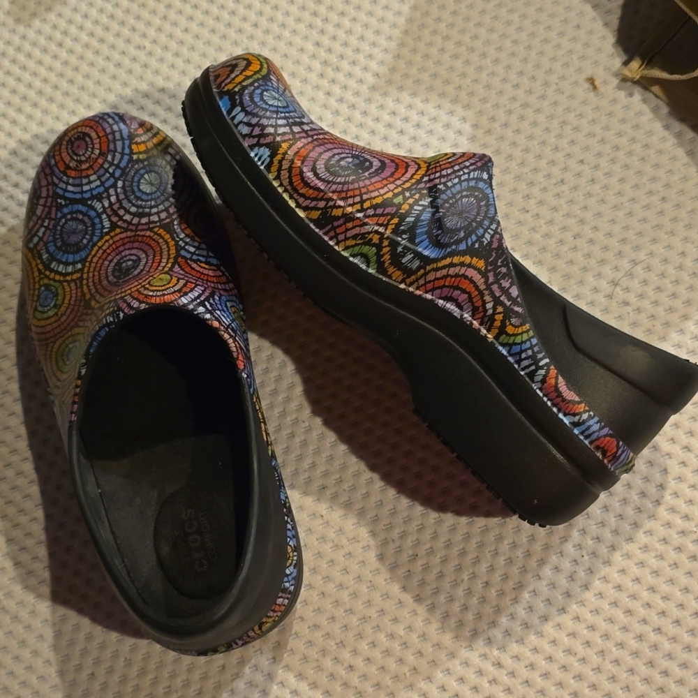 Crocs nurse shoes size 11